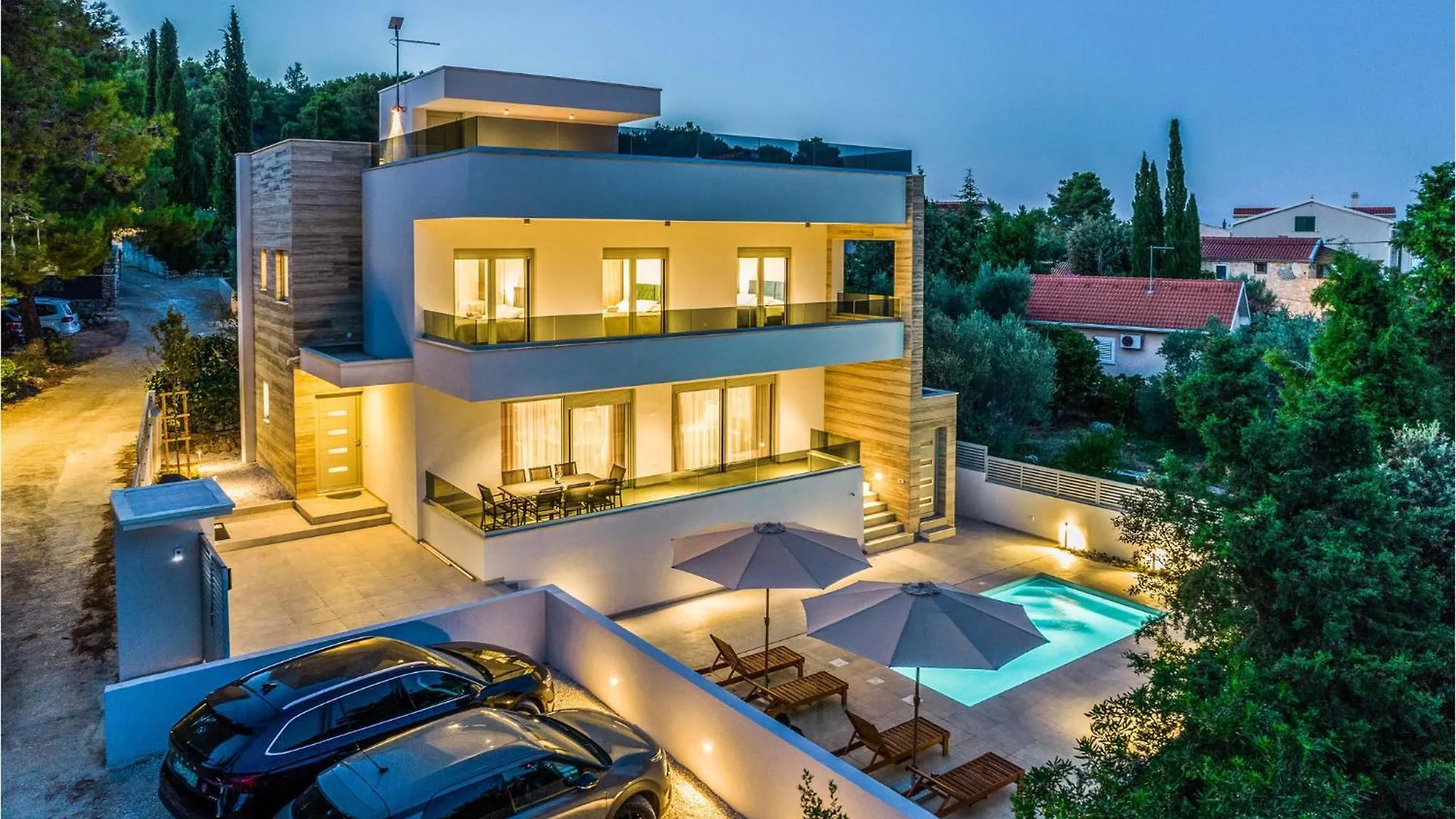 Beautiful Home In Zdrelac