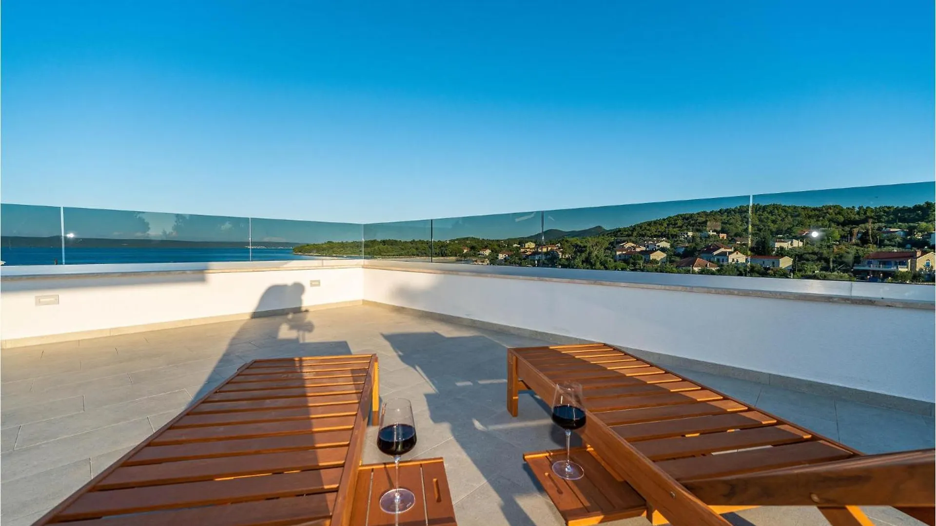 Beautiful Home In Zdrelac Holiday home