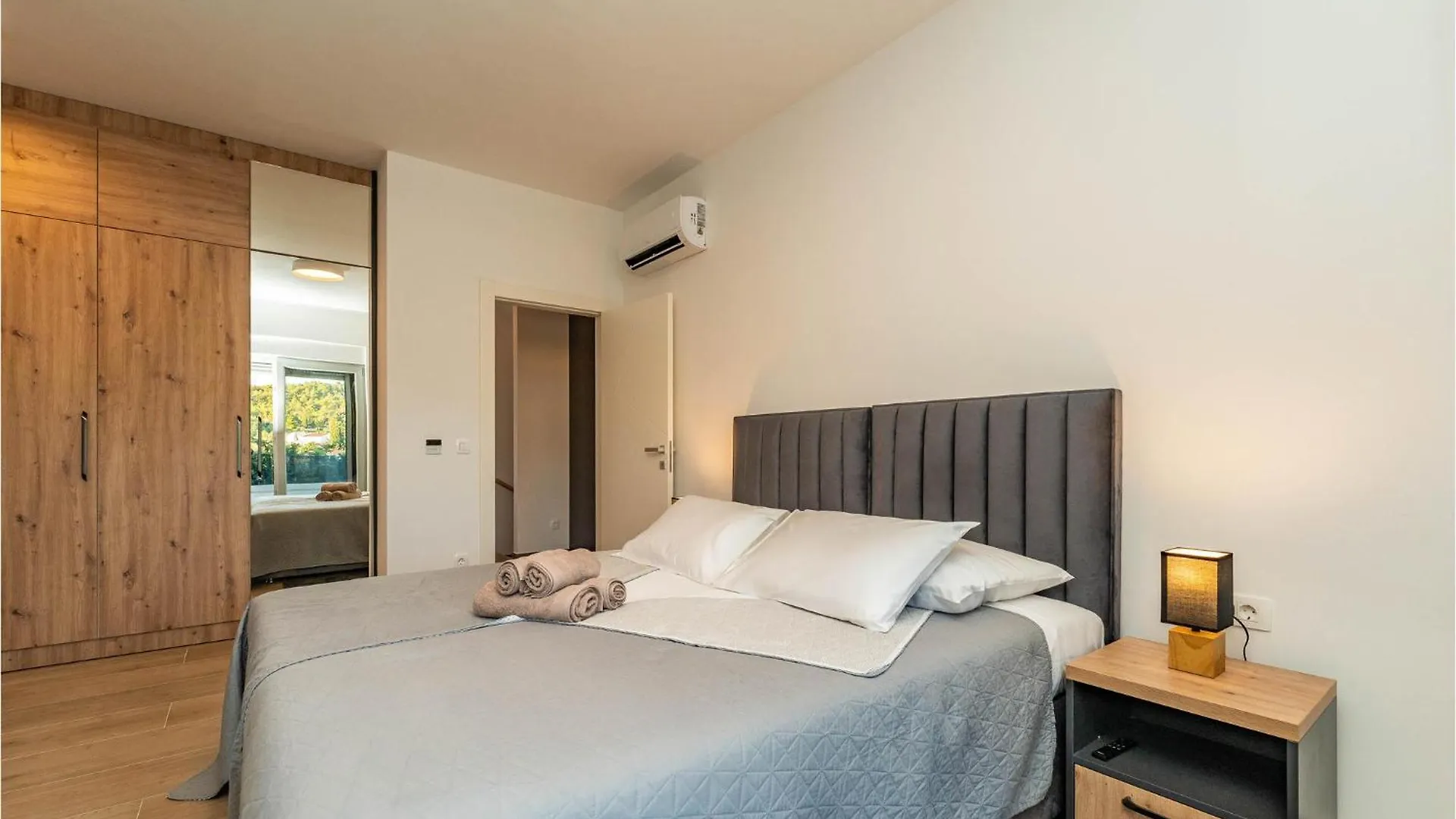 Holiday home Beautiful Home In Zdrelac Croatia