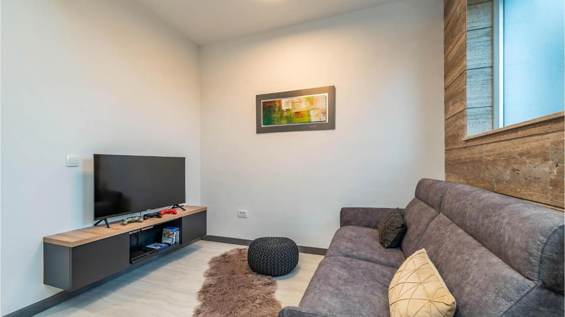 Beautiful Home In Zdrelac Holiday home